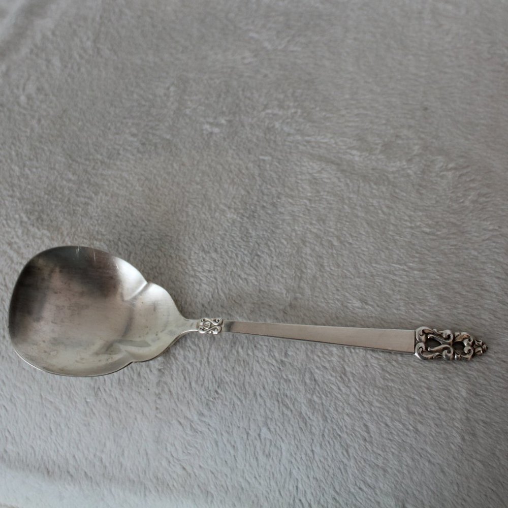 847 Rogers Bros Silverplate A1 Scalloped Casserole Serving Spoon Vintage